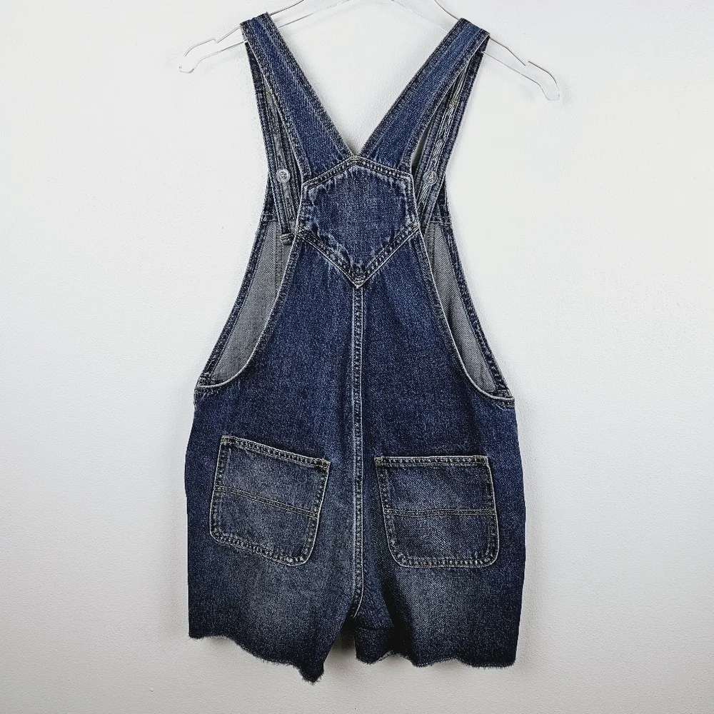 Old Navy #792617 Girl's Distressed Denim Shortalls NWT, size XL (14-16)